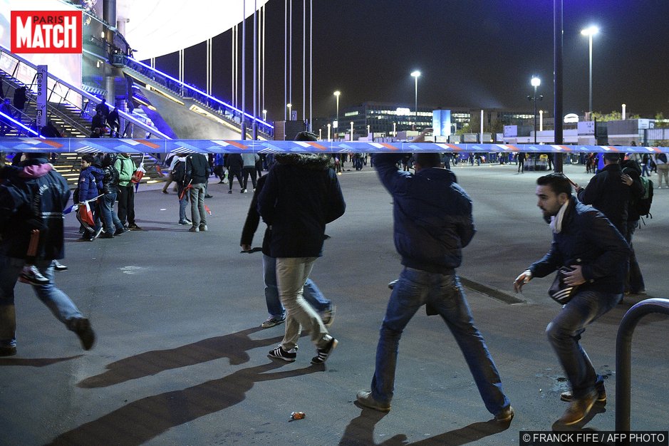 Γιατί οι θεατές στο Stade de France δεν ποδοπατήθηκαν στην έξοδο - Ποιος τους καθοδηγούσε από τα μεγάφωνα [εικόνες] | iefimerida.gr 4