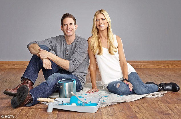 Τον είδε στην τηλεόραση και κατάλαβε ότι πάσχει από ασθένεια στον θυρεοειδή -Μια απίστευτη ιστορία [εικόνες] | iefimerida.gr 0