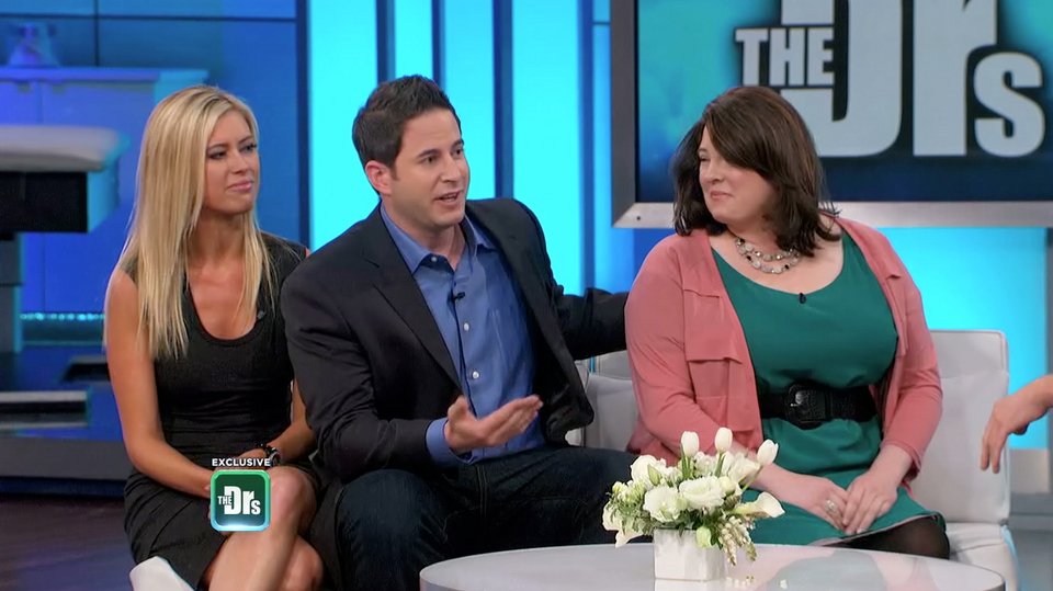 Τον είδε στην τηλεόραση και κατάλαβε ότι πάσχει από ασθένεια στον θυρεοειδή -Μια απίστευτη ιστορία [εικόνες] | iefimerida.gr 4