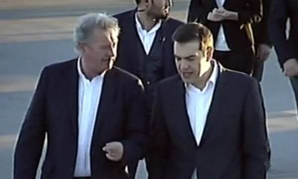 Ελ. Βενιζέλος: 30 πρόσφυγες φεύγουν από την Αθήνα στο Λουξεμβούργο, ενώπιον του Σουλτς [εικόνες] | iefimerida.gr 1