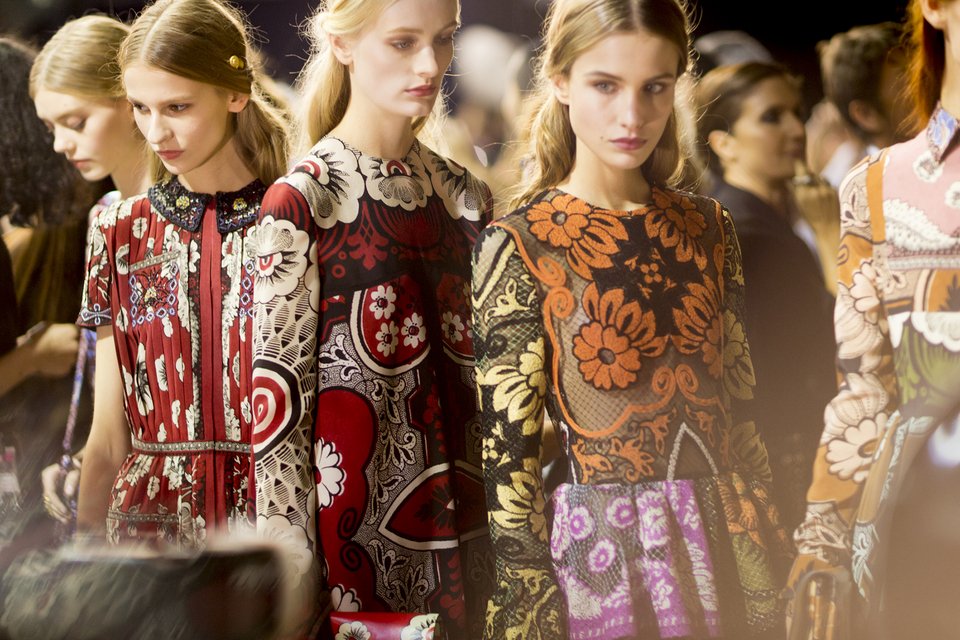 Dior: 10 υποψήφιοι σχεδιαστές για το τιμόνι του οίκου -Τα υπέρ και τα κατά του καθενός [εικόνες & βίντεο] | iefimerida.gr 9