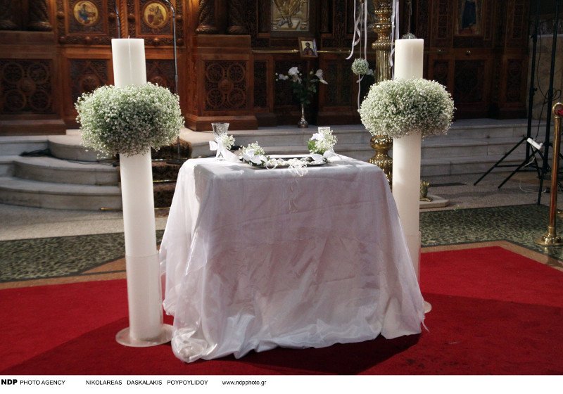 Παντρεύτηκε ο Βισκαδουράκης-Η νύφη με το μίνιμαλ αλλά επιβλητικό νυφικό και το μεσημεριανό πάρτι στο Κολωνάκι [εικόνες] | iefimerida.gr 2