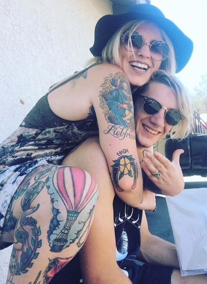 Το πιο παράξενο δαχτυλίδι αρραβώνων - Της έδωσε το δόντι του [εικόνες] | iefimerida.gr 4