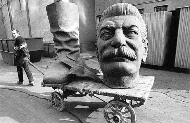 Ο Ζεράρ Ντεπαρντιέ θα υποδυθεί τον Στάλιν, με σκηνοθέτιδα τη Φανί Αρντάν [εικόνες] | iefimerida.gr 1