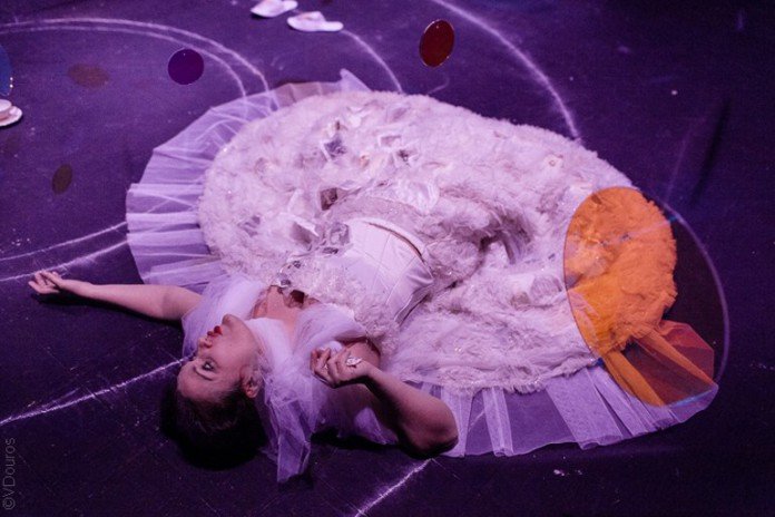 «Η πιο δυνατή» γιορτινή παράσταση του Στρίντμπεργκ [εικόνες] | iefimerida.gr 0