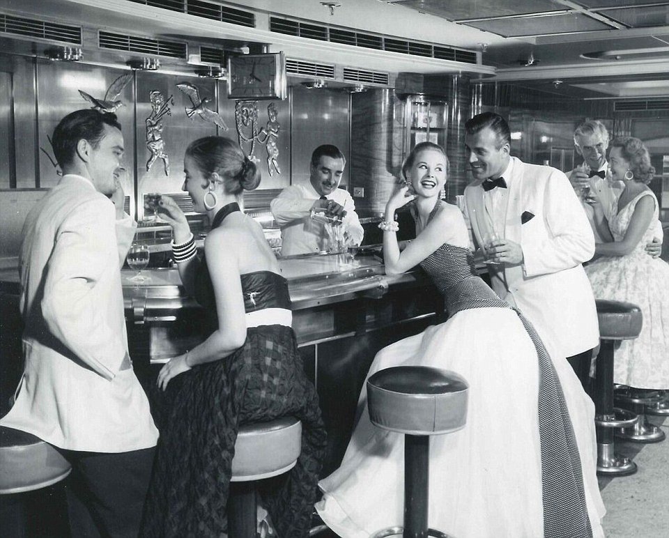 Χριστούγεννα εν πλω –Γκλάμουρ κρουαζιέρες στα '50s και '60s [εικόνες] | iefimerida.gr 11