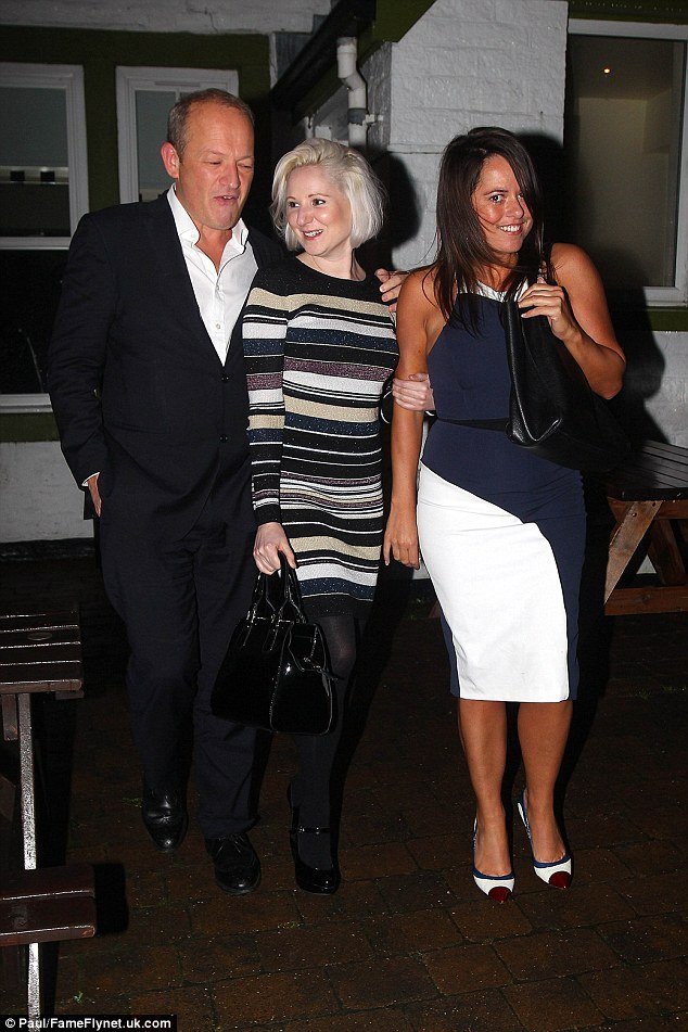 Σεξουαλικό σκάνδαλο Βρετανού βουλευτή με 17χρονη -Την «βομβάρδιζε» με «καυτά» μηνύματα [εικόνες] | iefimerida.gr 3