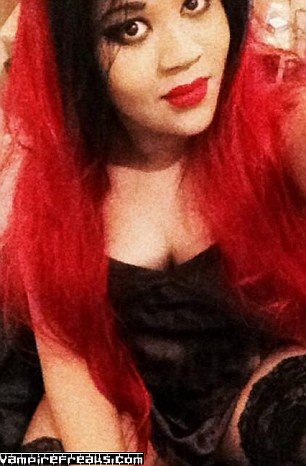 Σεξουαλικό σκάνδαλο Βρετανού βουλευτή με 17χρονη -Την «βομβάρδιζε» με «καυτά» μηνύματα [εικόνες] | iefimerida.gr 1