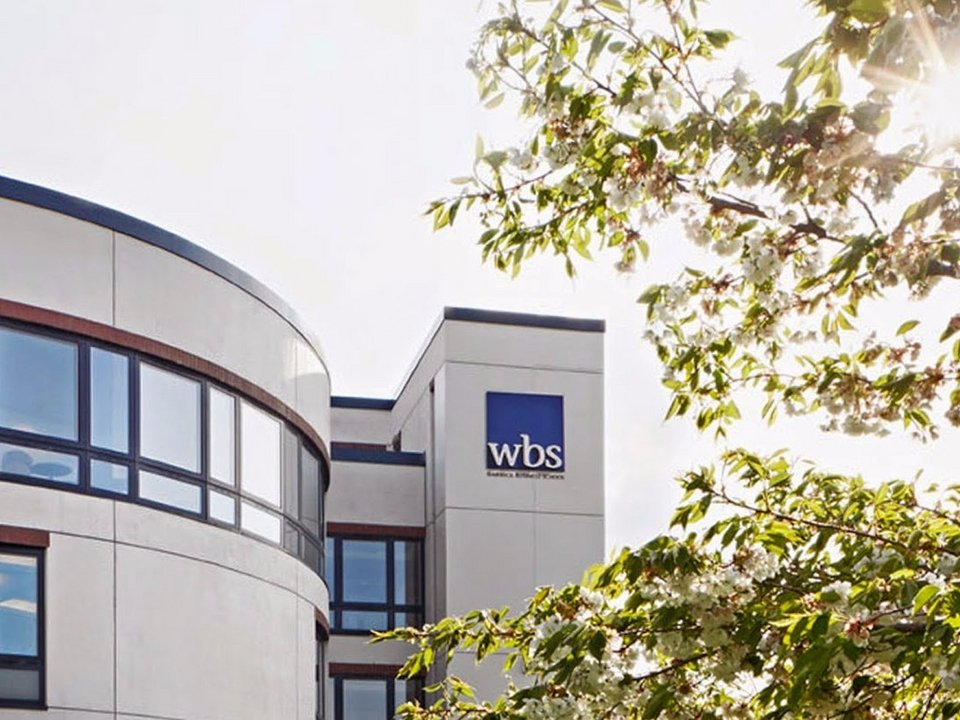 Πτυχία που προσφέρουν χρυσάφι - Τα 9 πανεπιστήμια στη Μ.Βρετανία των οποίων οι απόφοιτοι βγάζουν πάνω από 100.000 ευρώ το χρόνο [λίστα] | iefimerida.gr 2