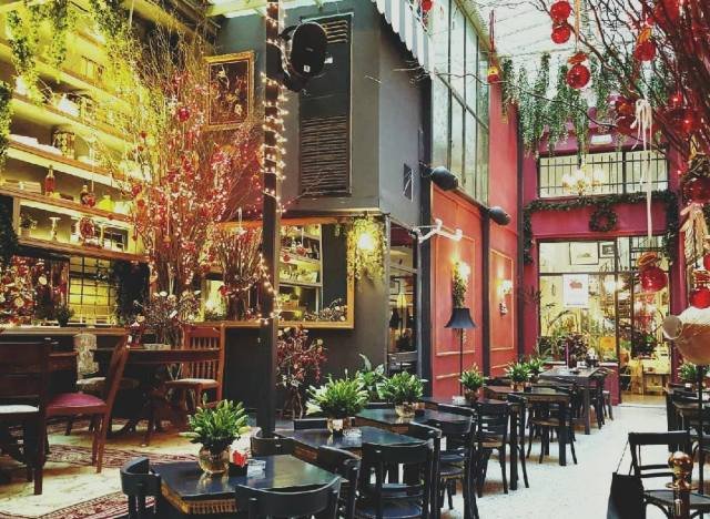 Πού να φάτε και να πιείτε στο ρεβεγιόν της Πρωτοχρονιάς -15 προτάσεις για γεύση και άποψη [εικόνες] | iefimerida.gr 0