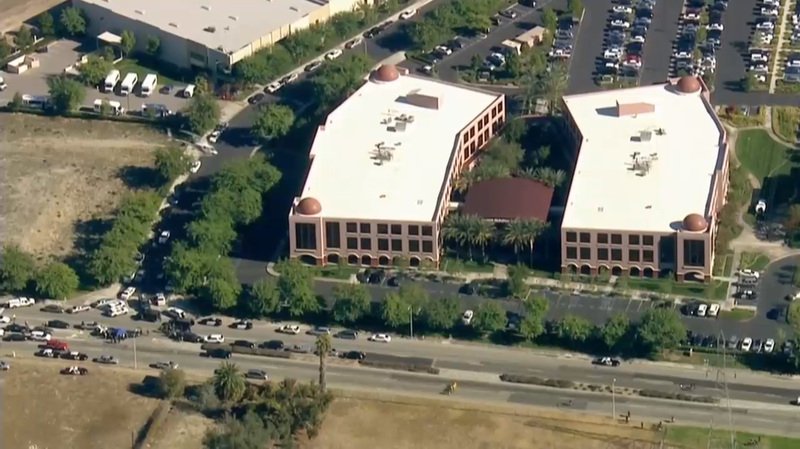 Μακελειό στην Καλιφόρνια -Νεκροί και τραυματίες [εικόνες&βίντεο] | iefimerida.gr 10