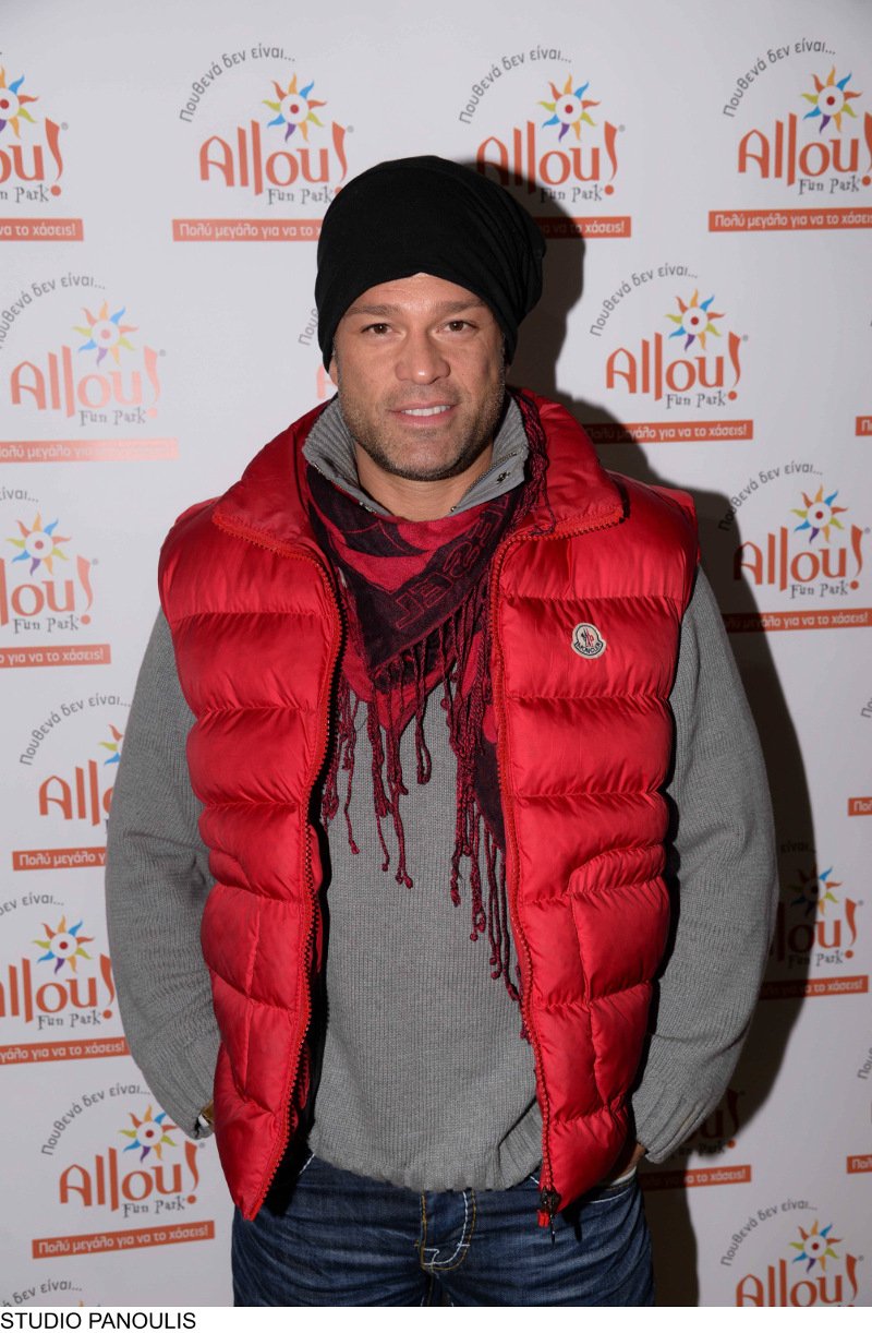 Οι επώνυμοι που πέρασαν... «Τρομερά Χριστούγεννα» στο Allou Fun Park και έπαιξαν σαν παιδιά [εικόνες] | iefimerida.gr 6