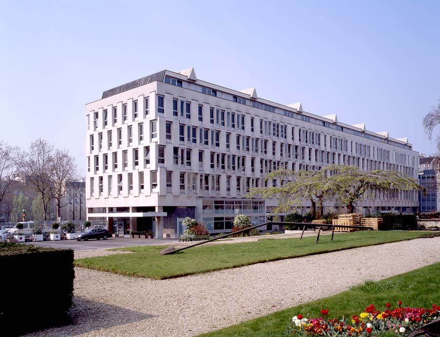 Το Παρίσι διαθέτει ειδικά κτίρια για να μένουν καλλιτέχνες και ζωγράφοι - Ενας άλλος κόσμος [εικόνες] | iefimerida.gr 0