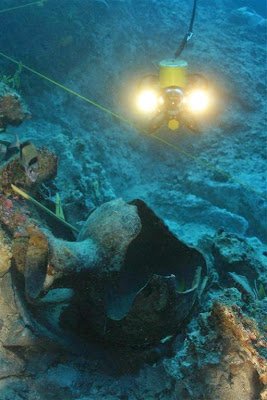 2015: Τα αρχαιολογικά ευρήματα στην Ελλάδα -Ο ασύλητος τάφος πολεμιστή με το χρυσάφι, το αγκαλιασμένο ζευγάρι στο σπήλαιο Διρού και άλλα [εικόνες] | iefimerida.gr 1