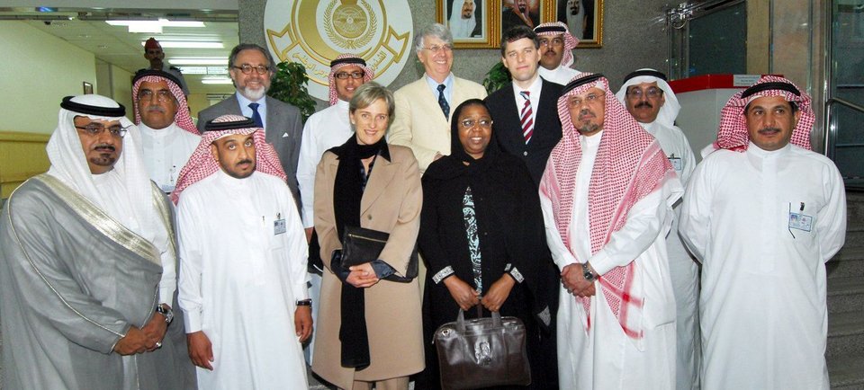 Γιατί οι μουσουλμάνες πριγκίπισσες και βασίλισσες δεν φοράνε πέπλο και hijab -Ενας άλλος κόσμος [εικόνες] | iefimerida.gr 5