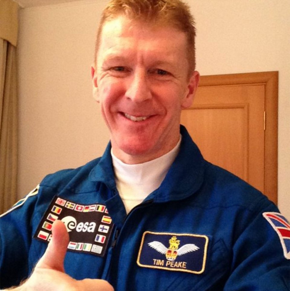 «Θέλω να πάω με τον μπαμπά μου» -Ο γιος του αστροναύτη που έφυγε σήμερα για το διάστημα ράγισε καρδιές στην Αγγλία [εικόνες] | iefimerida.gr 7