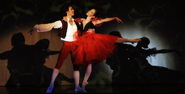 Ο Δον Κιχώτης με σταρ σολίστ των Μπολσόι στην Αθήνα [εικόνες] | iefimerida.gr 1