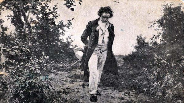 Ο Τσαμπρόπουλος παρουσιάζει την EROICA του Μπετόβεν [εικόνες] | iefimerida.gr 1