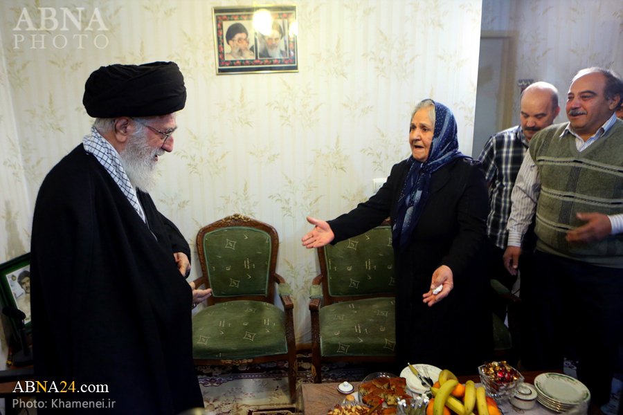 Ιράν: Ο Αγιατολάχ Χαμενεΐ επισκέφθηκε οικογένειες χριστιανών [εικόνες] | iefimerida.gr 3