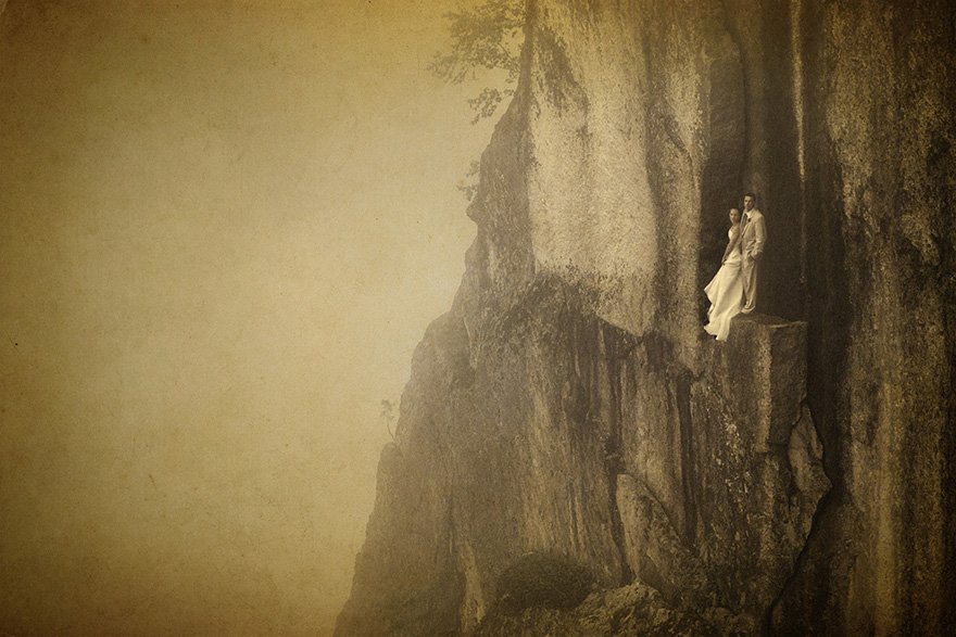 Φωτογραφίσεις γάμου για... κασκαντέρ -Κρέμονται με τα νυφικά στο κενό για ΤΗ φωτογραφία [εικόνες] | iefimerida.gr 6