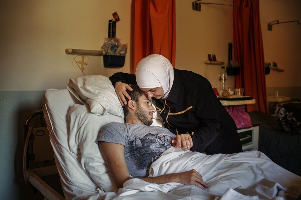 Η πρόσφυγας με το μωρό στην αγκαλιά σαν την Παναγία με το Χριστό -Η συγκλονιστική φωτογραφία που κάνει το γύρο του Διαδικτύου [εικόνες] | iefimerida.gr 6