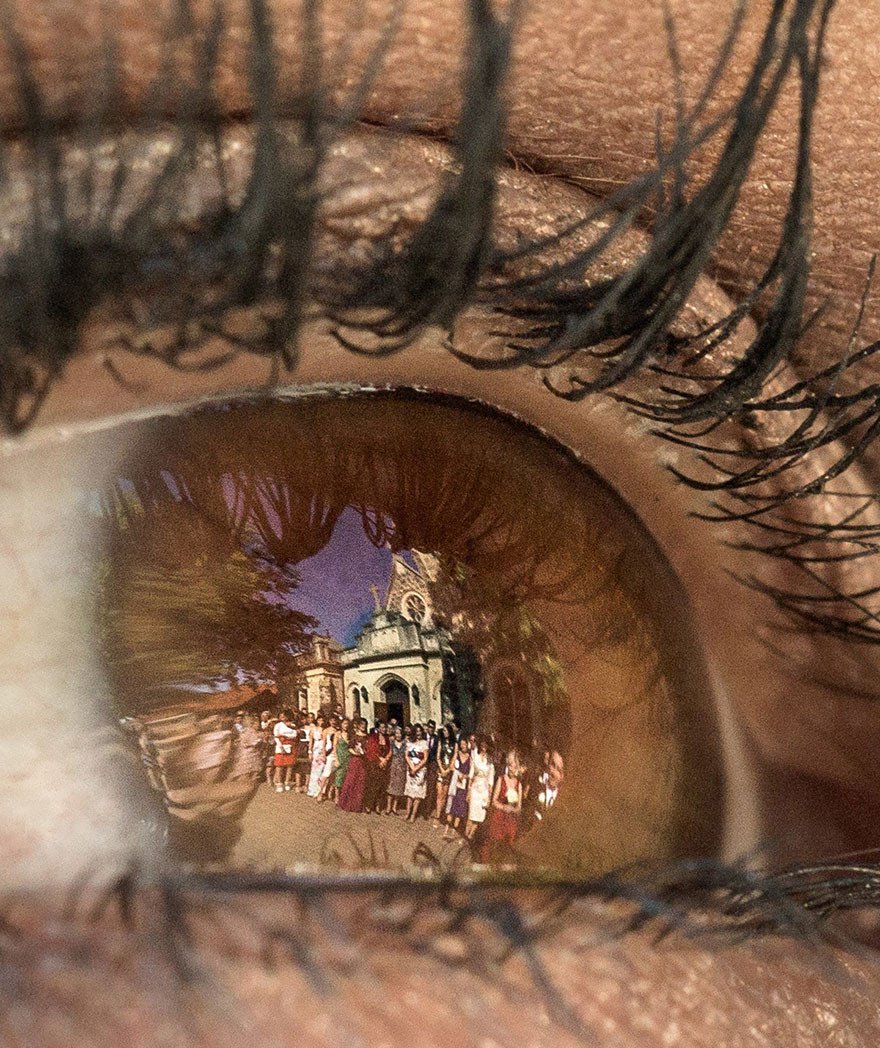 O φωτογράφος που έχει ξετρελάνει τις νύφες - Η μοναδική έμπνευση που είχε   [εικόνες] | iefimerida.gr 4