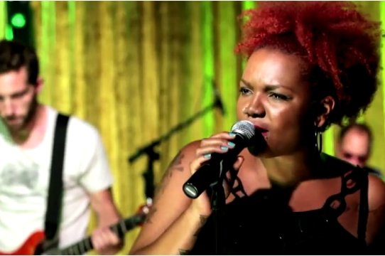 Idra Kayne: Κι όμως, η soul funk φωνή της πόλης είναι από το Χαλάνδρι [εικόνες, βίντεο] | iefimerida.gr 0