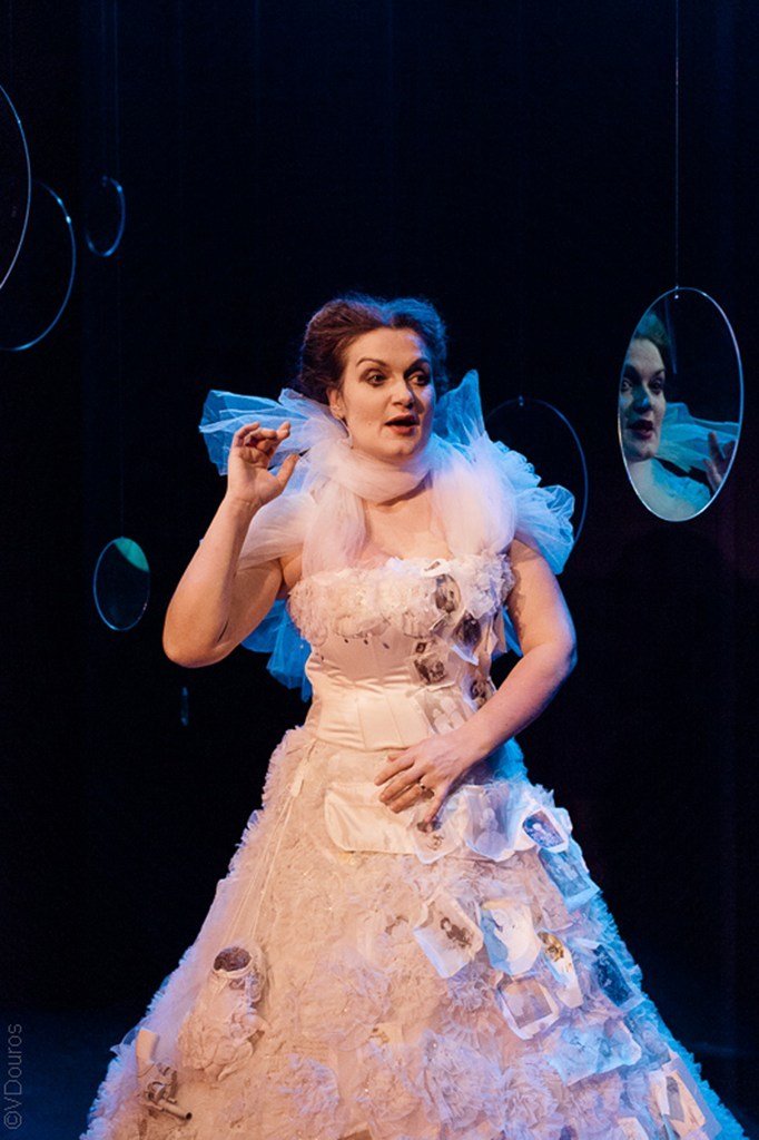 «Η πιο δυνατή» γιορτινή παράσταση του Στρίντμπεργκ [εικόνες] | iefimerida.gr 3