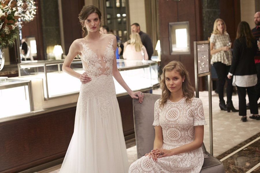 Ο Χρήστος Κωσταρέλλος έντυσε το χριστουγεννιάτικο γκαλά του Tiffany & Co στη Νέα Υόρκη [εικόνες] | iefimerida.gr 2