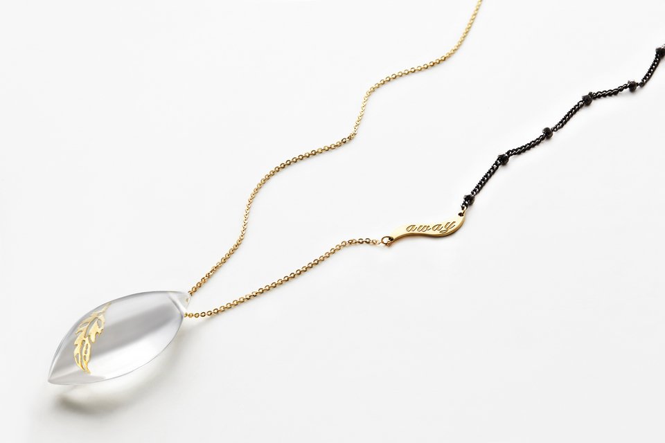 Τα 6 πιο chic γούρια, από Ελληνες σχεδιαστές κοσμημάτων [εικόνες] | iefimerida.gr 0