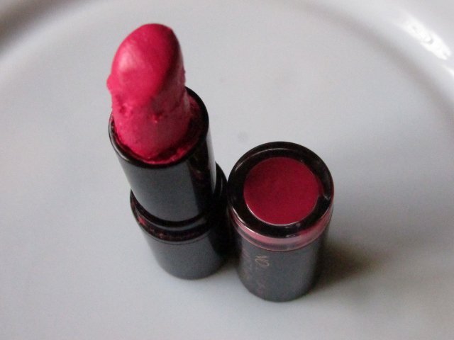 Τα 10 καλλυντικά που πρέπει να πετάξετε από το νεσεσέρ σας τώρα! [εικόνες] | iefimerida.gr 5