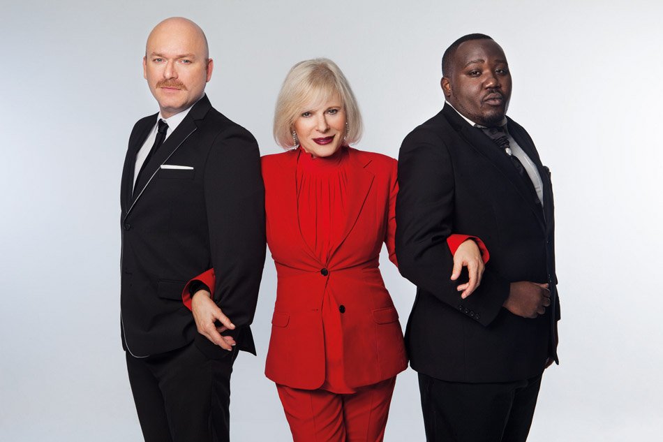 «Μάνα θα πάω στο Hollywood»: Το νέο σατιρικό έργο της Δήμητρας Παπαδοπούλου [εικόνες]  | iefimerida.gr 1