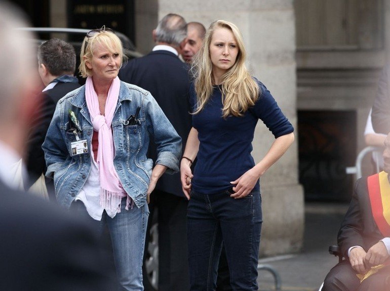 Μαριόν Λεπέν, το κορίτσι-θαύμα της γαλλικής ακροδεξιάς -Ξανθιά, αγγελικό πρόσωπο, ακροδεξιές απόψεις [εικόνες] | iefimerida.gr 3