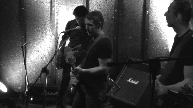 Ο Παύλος Παυλίδης και οι B-Movies στο Gagarin [εικόνες, βίντεο] | iefimerida.gr 2