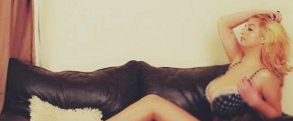 20χρονη έγινε πορνοστάρ για τα... δώρα του γιου της [εικόνες] | iefimerida.gr 9