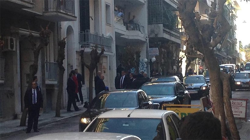 Οι πρώτες φωτογραφίες από την επίσκεψη Κέρι στην Αθήνα -Πήγε στην ΜΚΟ «Μέλισσα» [εικόνες] | iefimerida.gr 1