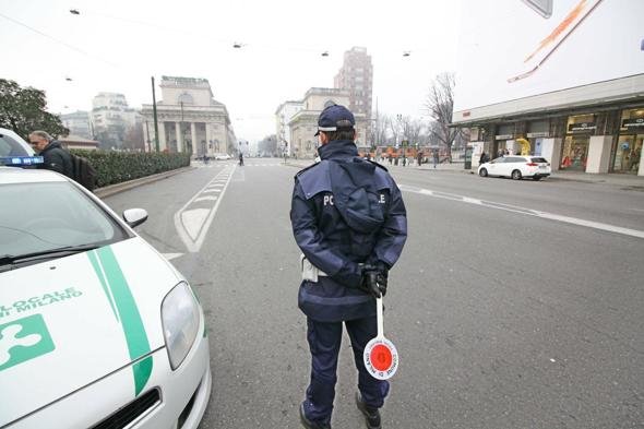 Μιλάνο, έρημη πόλη λόγω νέφους -Σε ισχύ η απαγόρευση κυκλοφορίας Ι.Χ. [εικόνες]  | iefimerida.gr 8