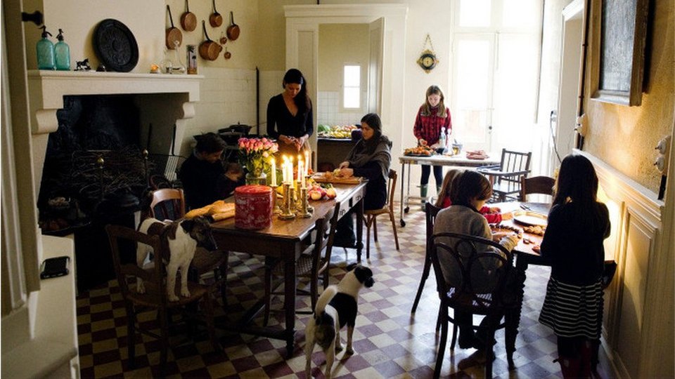 Εκανε το σπίτι και τη ζωή της σαν όνειρο -Ολοι τρέχουν στη Γαλλία να δουν από κοντά πώς ζει η Μιμή Τόρισον [εικόνες] | iefimerida.gr 25