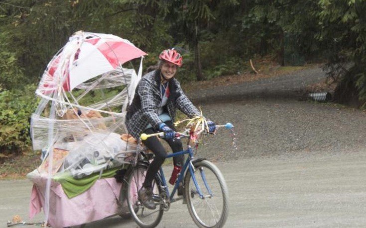 Το νησί του «σκότους»: Εκεί που οι κάτοικοι ζουν χωρίς ρεύμα και χρήματα [εικόνες]  | iefimerida.gr 4