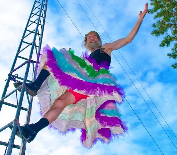 Το νησί του «σκότους»: Εκεί που οι κάτοικοι ζουν χωρίς ρεύμα και χρήματα [εικόνες]  | iefimerida.gr 0