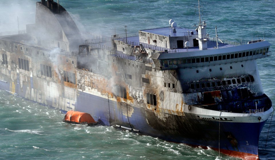 Σαν Σήμερα – Βυθίζεται το πλοίο «Δύστος» [εικόνες] | iefimerida.gr 10