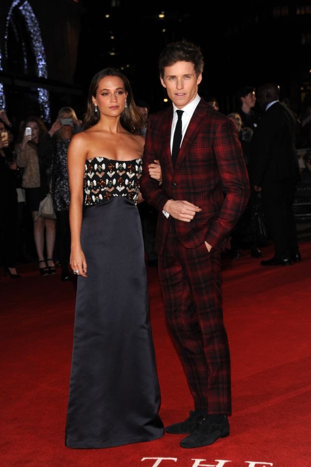 Εντι Ρεντμέιν: Ο ηθοποιός που σάρωσε στα Οσκαρ θα γίνει μπαμπάς [εικόνες]  | iefimerida.gr 2