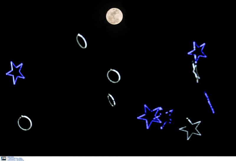 Μάγεψε το «Παγωμένο Φεγγάρι» -Το σπάνιο φαινόμενο στον ελληνικό ουρανό μέσα από 26 φωτογραφίες [εικόνες] | iefimerida.gr 9