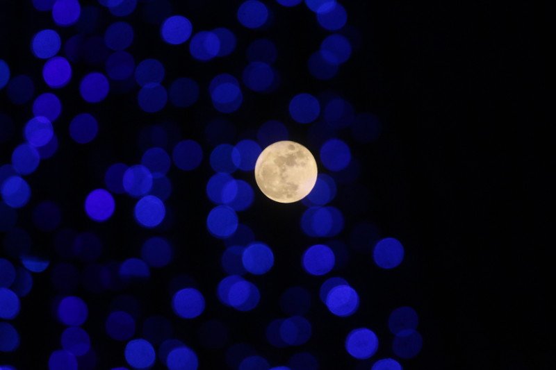 Μάγεψε το «Παγωμένο Φεγγάρι» -Το σπάνιο φαινόμενο στον ελληνικό ουρανό μέσα από 26 φωτογραφίες [εικόνες] | iefimerida.gr 24