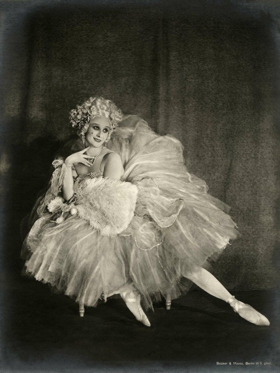 Αννα Πάβλοβα, η χορεύτρια που έδωσε το όνομά της σε μια υπέροχη τούρτα [εικόνες] | iefimerida.gr 7