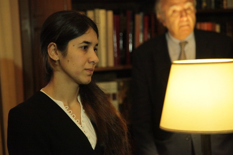 Νεαρή γεζίντι στο Προεδρικό Μέγαρο -Περιέγραψε στον Παυλόπουλο την κόλαση που έζησε στα χέρια τζιχαντιστών [εικόνες] | iefimerida.gr 2