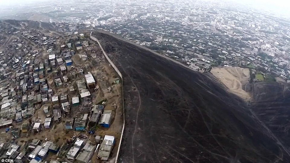 Το «τείχος της ντροπής» στο Περού: Χωρίζει τους πλούσιους και φτωχούς [εικόνες]  | iefimerida.gr 1