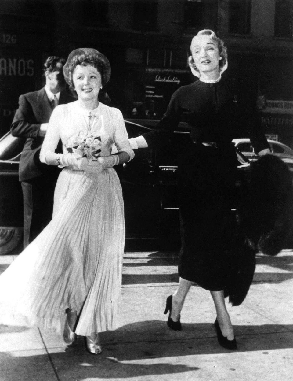 100 χρόνια Εντίθ Πιαφ -Η μοναδική Γαλλίδα τραγουδίστρια που λάτρεψε ο πλανήτης [εικόνες] | iefimerida.gr 4