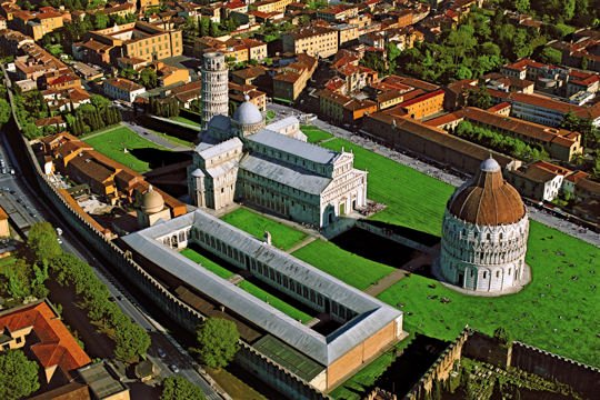Η Πίζα δεν είναι μόνο ο πύργος που γέρνει - Μια υπέροχη πόλη της Τοσκάνης, ζωντανή και χρωματιστή [εικόνες] | iefimerida.gr 9
