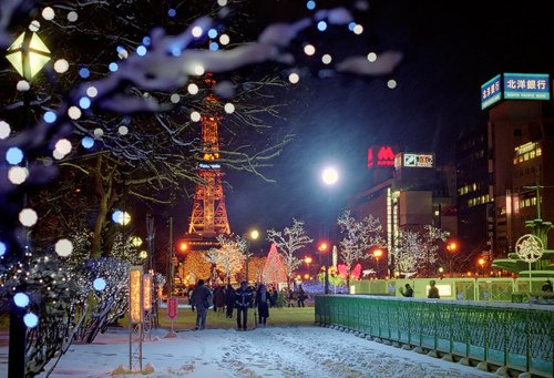  Η Αθήνα στις 50 δημοφιλέστερες πόλεις για τα Χριστούγεννα - Εχει τα φθηνότερα δωμάτια, δείτε αναλυτικά τιμές [λίστα] | iefimerida.gr 3